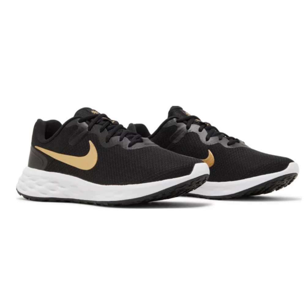 Nike Revolution Men’s Sneaker